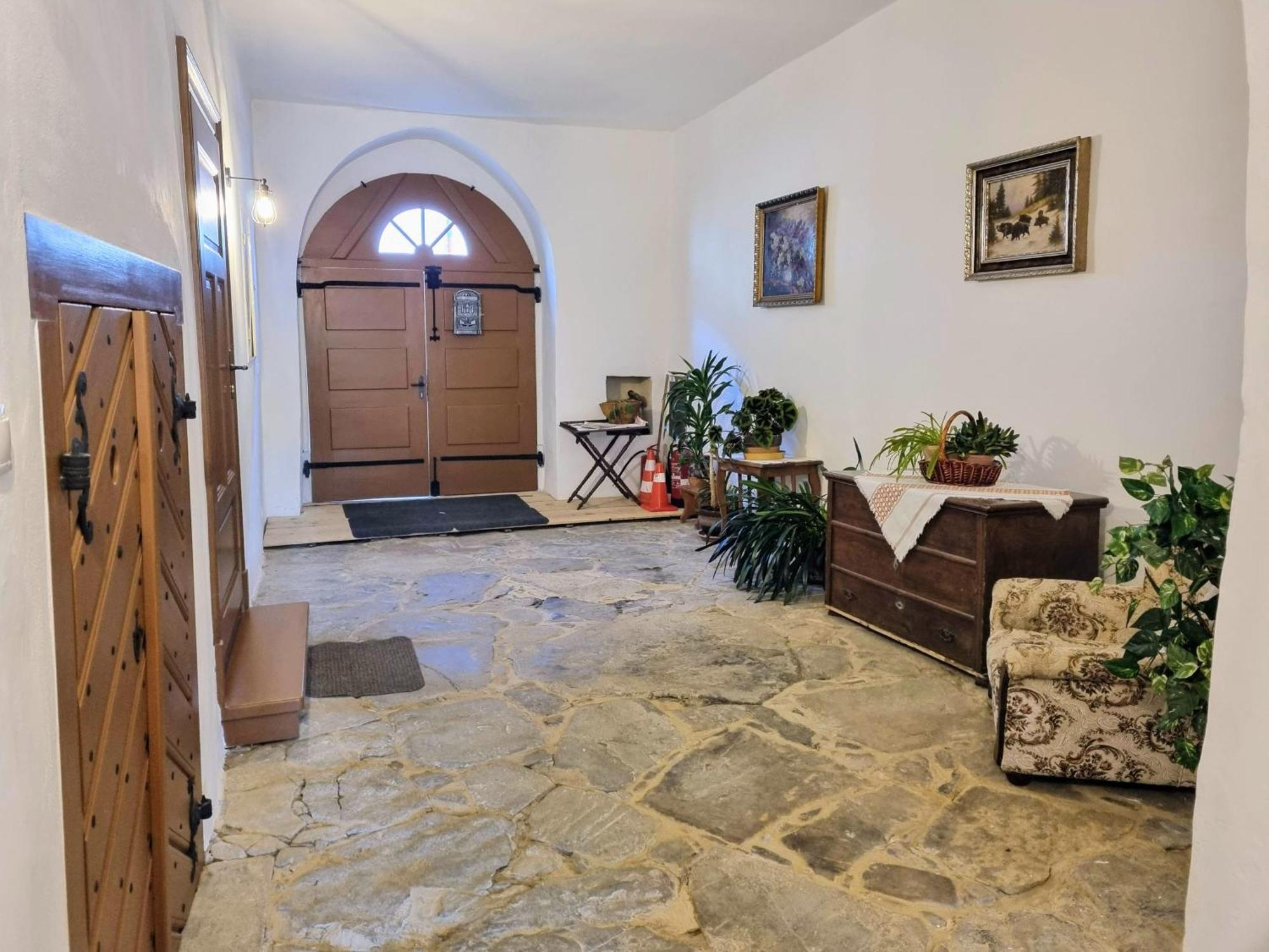 Apartment In A Historical House In The Center Of レヴォチャ エクステリア 写真