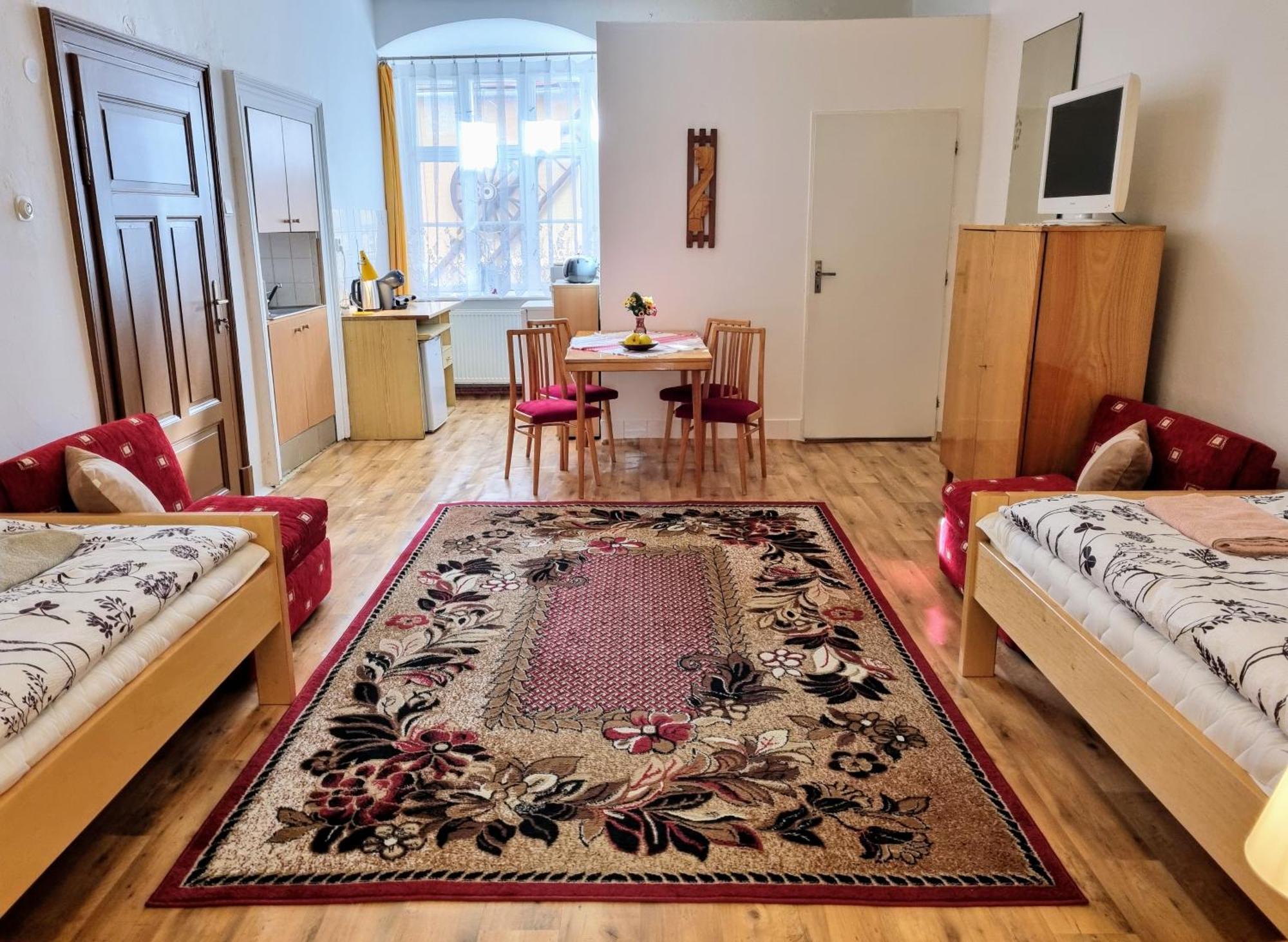 Apartment In A Historical House In The Center Of レヴォチャ エクステリア 写真